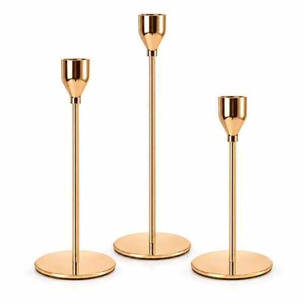 Set de 3 candelabros dorados metálicos de diferentes alturas para decoración